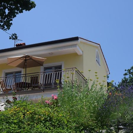 Apartments Sandra Brseč المظهر الخارجي الصورة