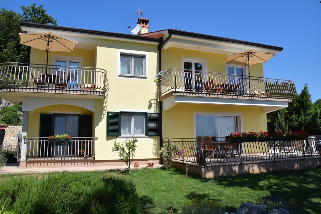 Apartments Sandra Brseč المظهر الخارجي الصورة