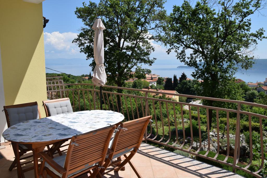 Apartments Sandra Brseč المظهر الخارجي الصورة